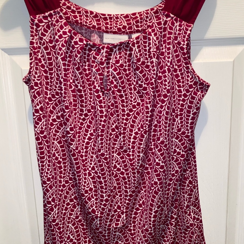 New York & Company, Top,  Red and White Sleeveless Blouse Office Casual